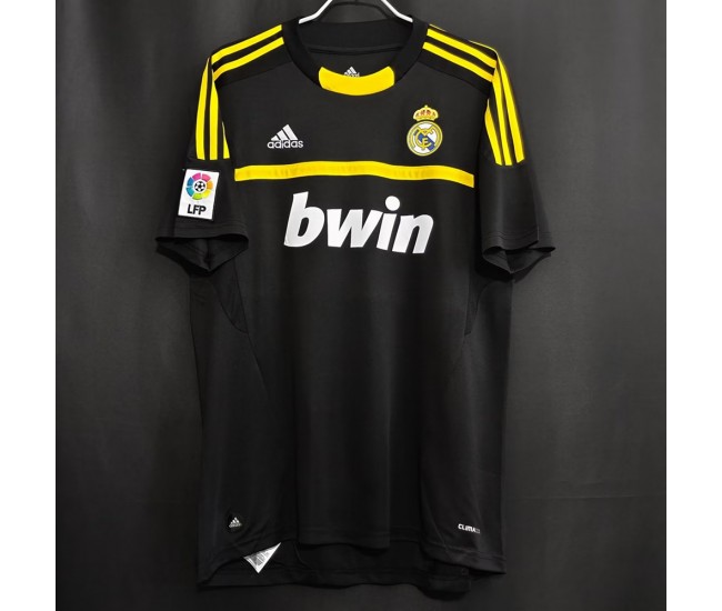 2011-2012 Real Madrid Goalkeeper Retro Jersey 